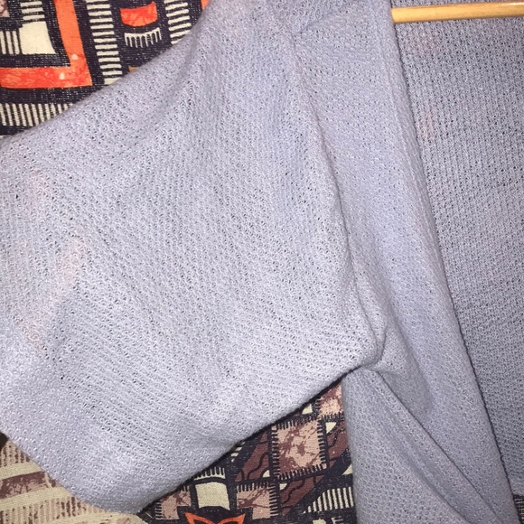 Urban Outfitters low cut cross tie shirt - Picture 4 of 7